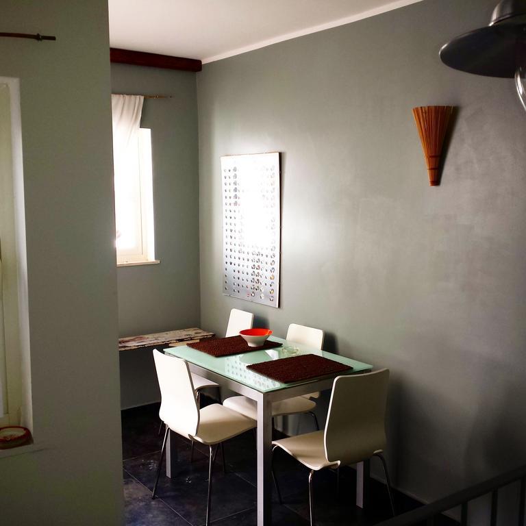 Il Pozzo Di Santa Teresa Apartment Catania Bilik gambar